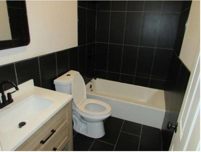 6529 S Peoria St #2 - Photo 7 of 14