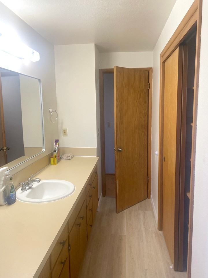 1029 Se 149th Pl #1029 - Photo 6 of 8