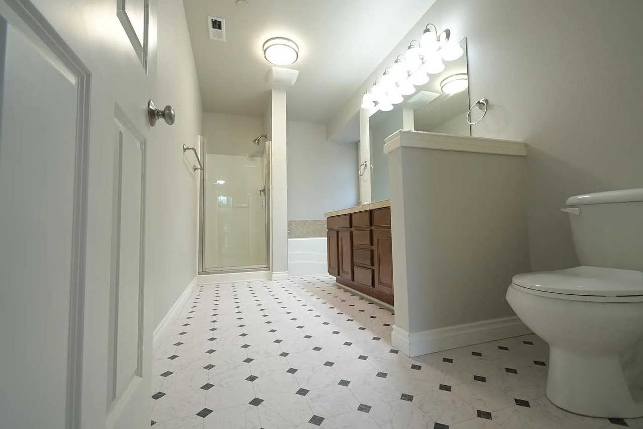 321 Hardie Ave Nw #B - Photo 7 of 20