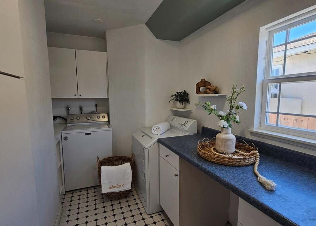 1252 Margery Ave - Photo 3 of 19