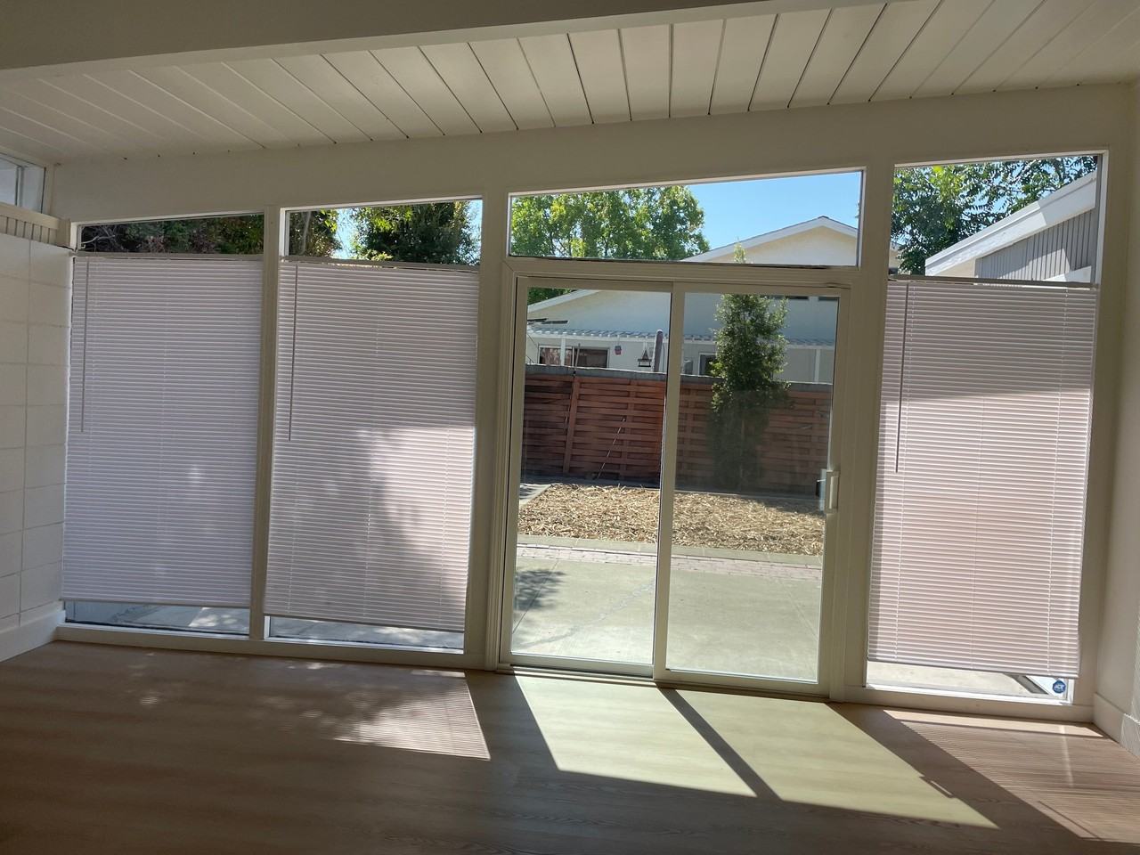 753 Richmond Ave - Photo 2 of 13
