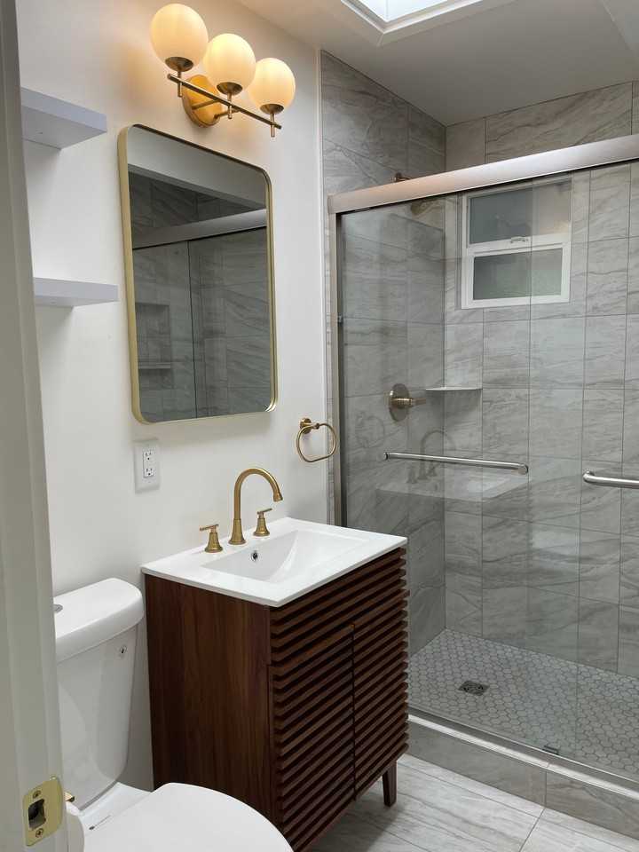 753 Richmond Ave - Photo 4 of 13