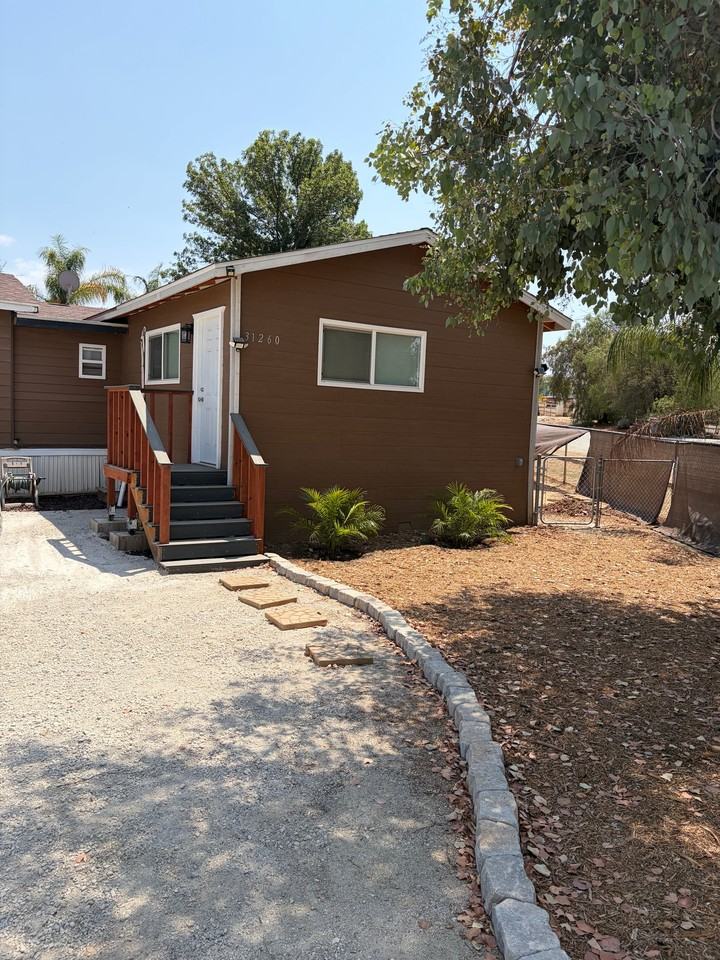31260 Saddleback Ln - Photo 4 of 12