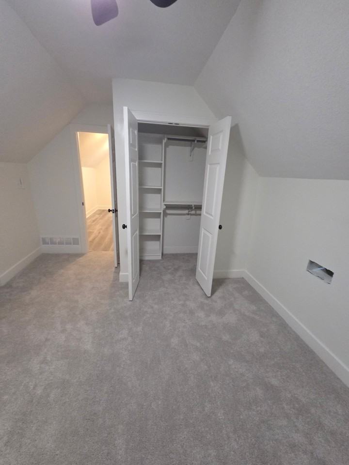 3222 E 11th St - Photo 6 of 19