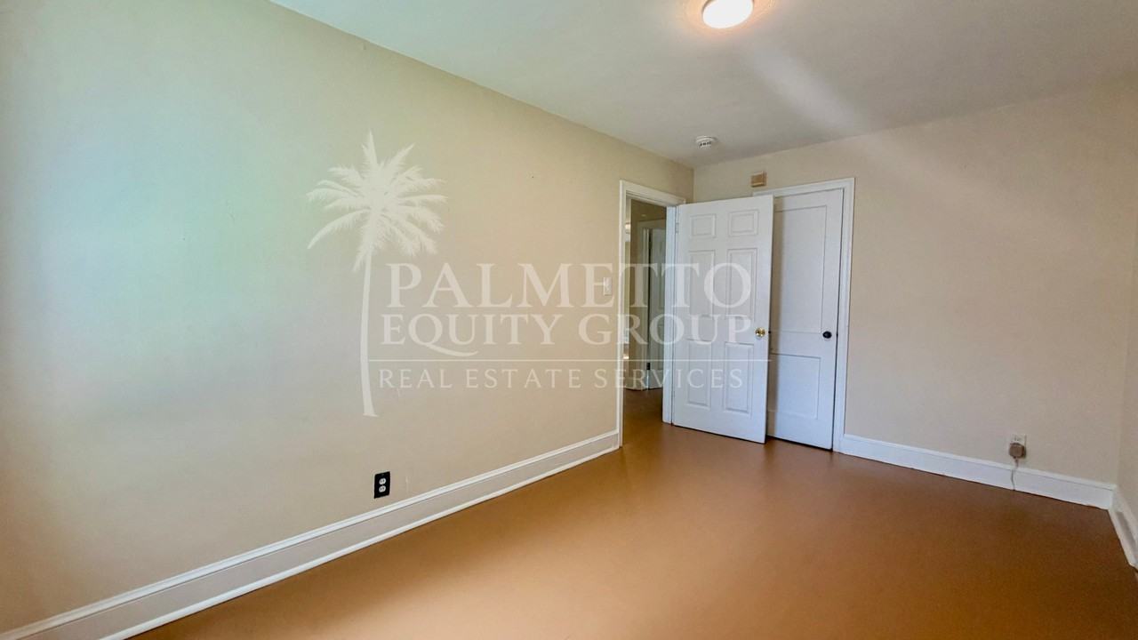928 Mccormick St - Photo 7 of 12