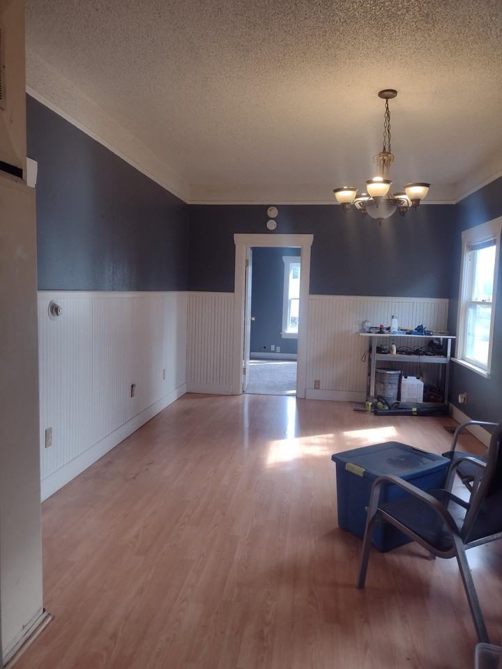 17923 52nd Ave E - Photo 2 of 8