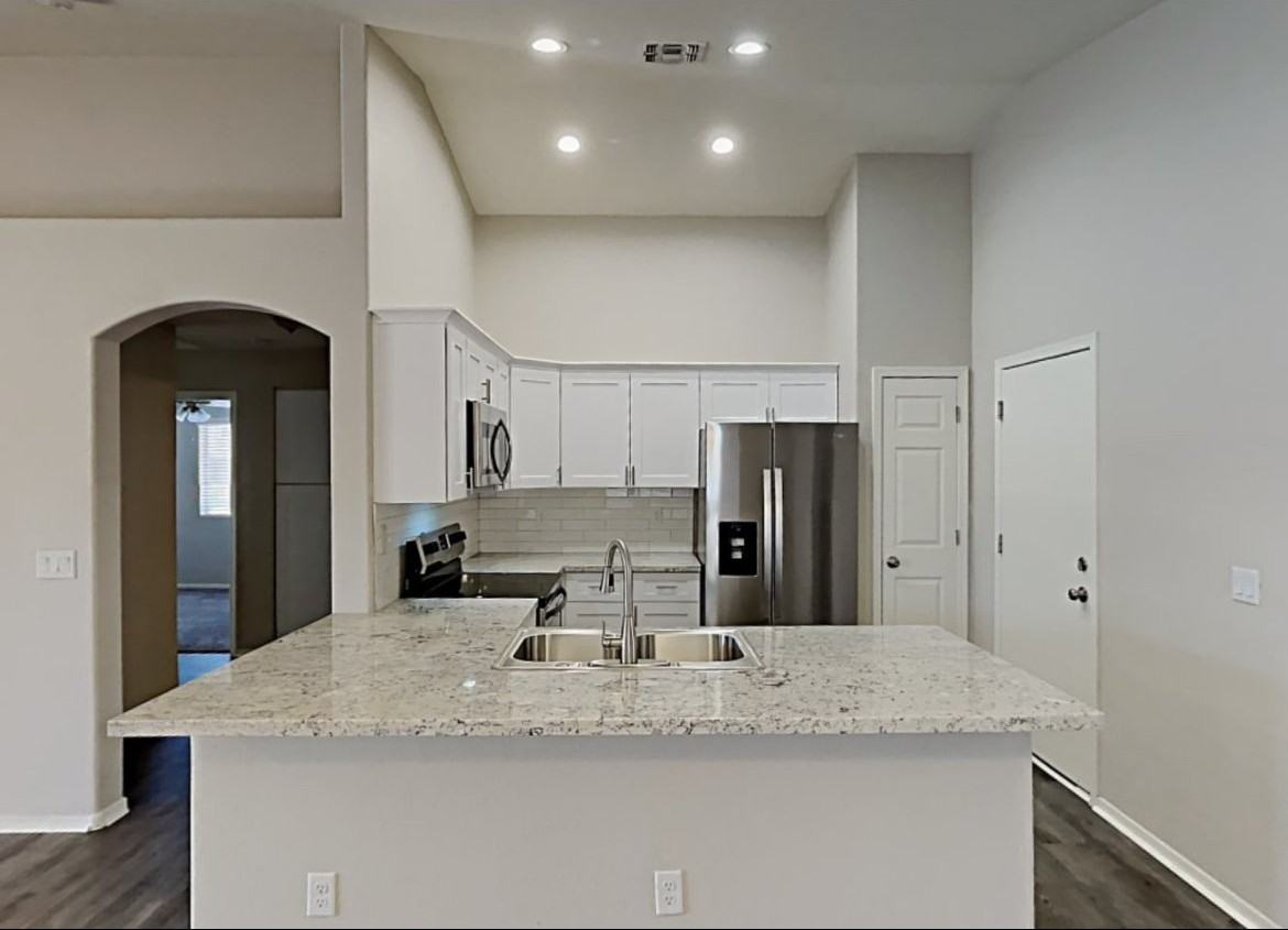 13623 Logan Pass Dr - Photo 3 of 10
