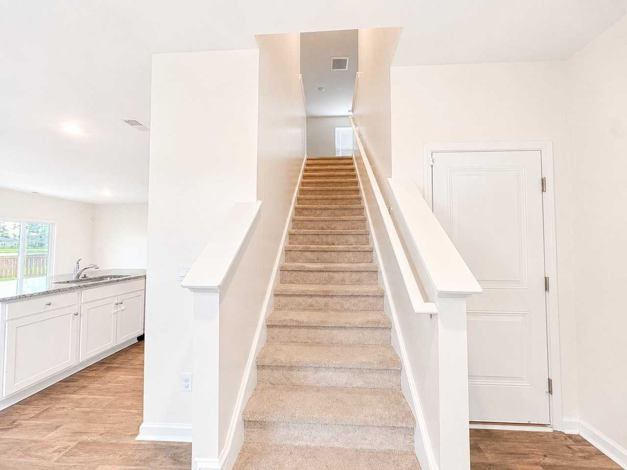 169 Oakwood Blvd - Photo 3 of 20