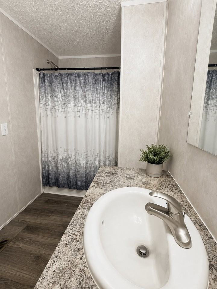 163 Clay Ct - Photo 5 of 10