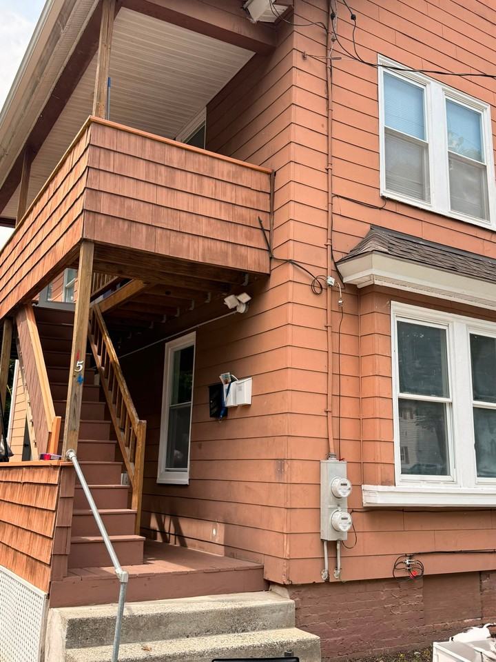 154 Marshall St #1 - Photo 2 of 18