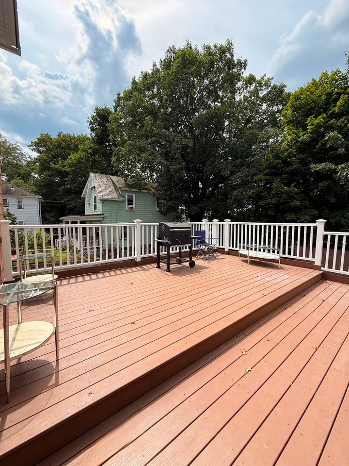 154 Marshall St #1 - Photo 4 of 18