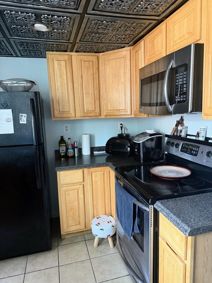 1455 Hull St - Photo 6 of 14