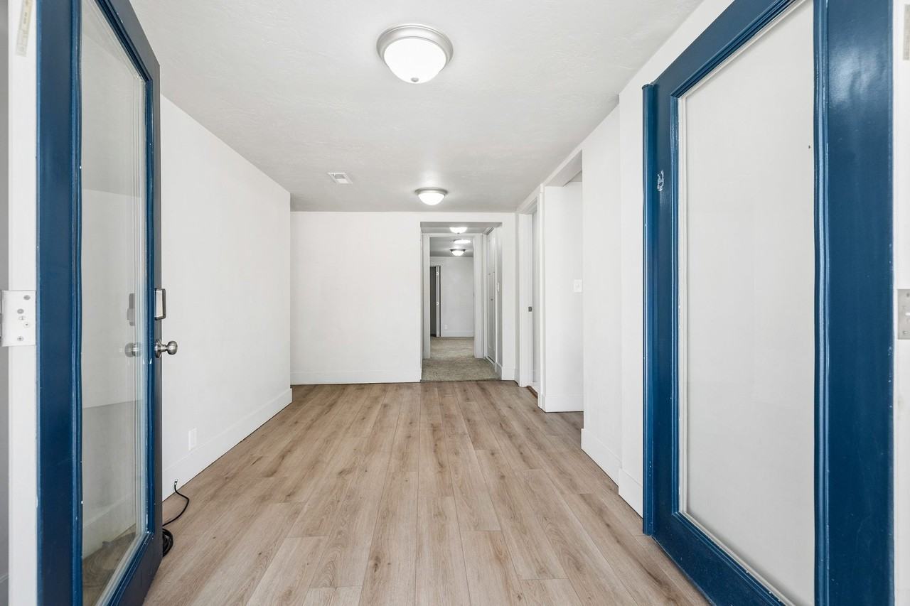 31 Wn, #BS - Photo 3 of 14