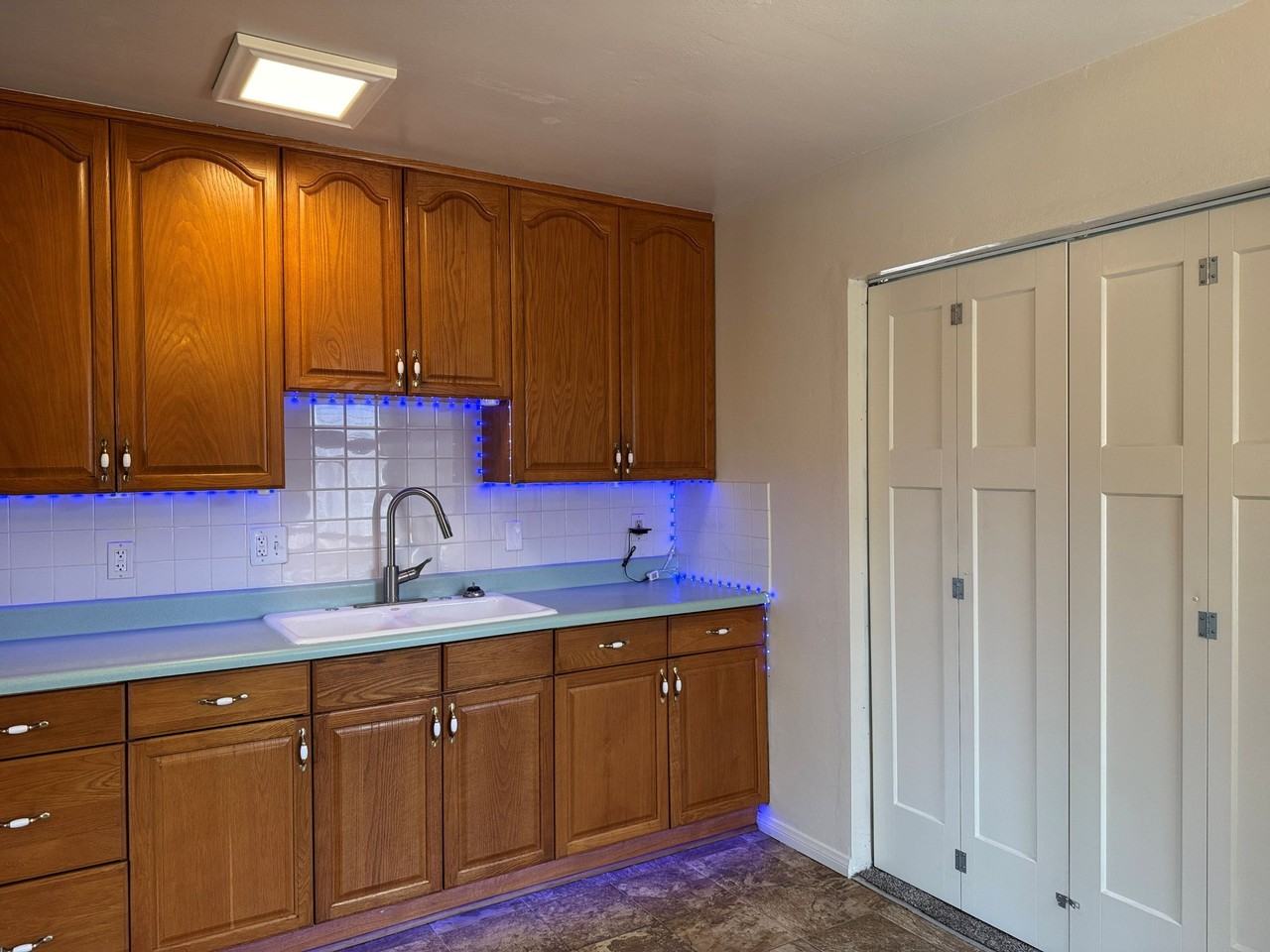 6808 Missy Ct - Photo 6 of 20