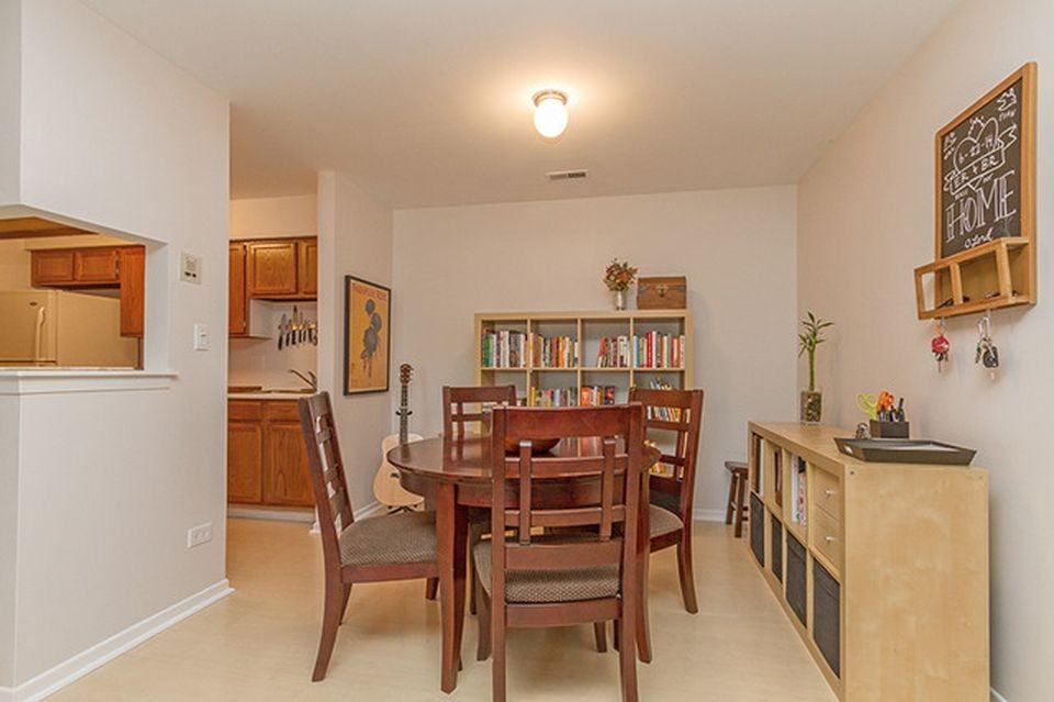 1426 Stonebridge Cir #K5 - Photo 2 of 10