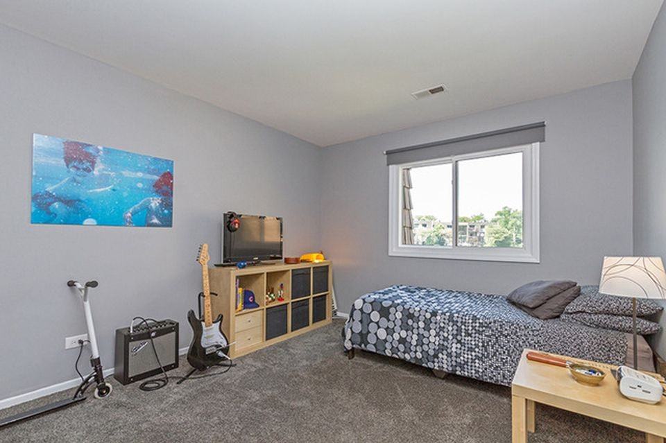 1426 Stonebridge Cir #K5 - Photo 6 of 10