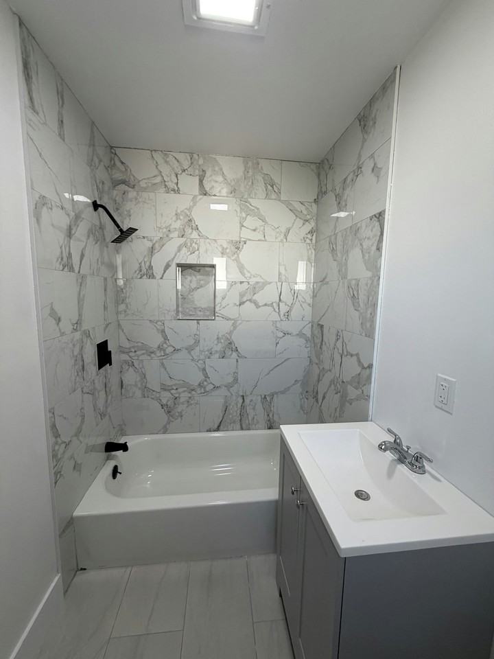 4126 East Burns Avenue - Photo 3 of 8