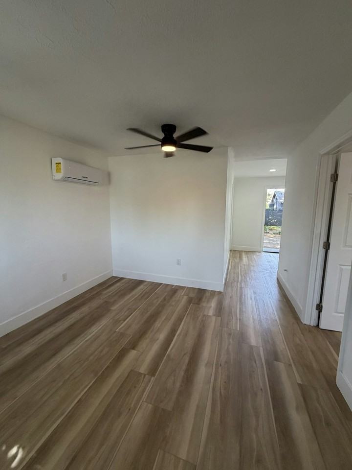 4126 East Burns Avenue - Photo 6 of 8