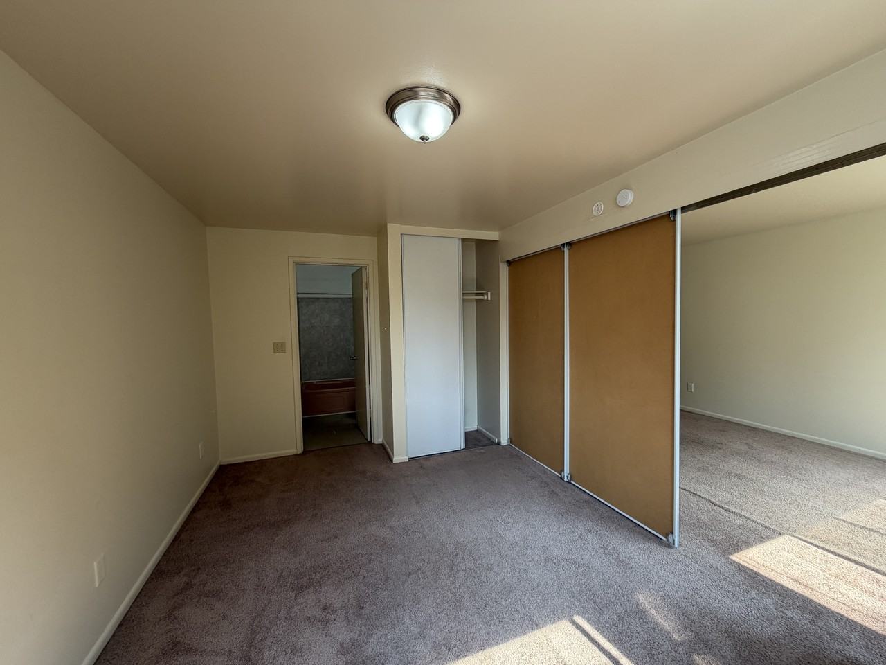 5035 15th Ave. N.E. - 208 #208 - Photo 7 of 18