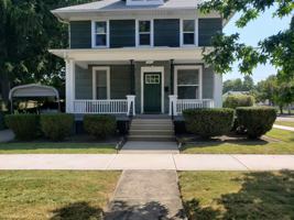 featured image of 212 Noble St