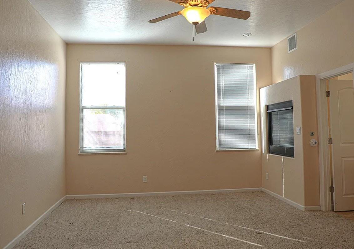 4624 Arlington Avenue Northwest - Photo 3 of 13