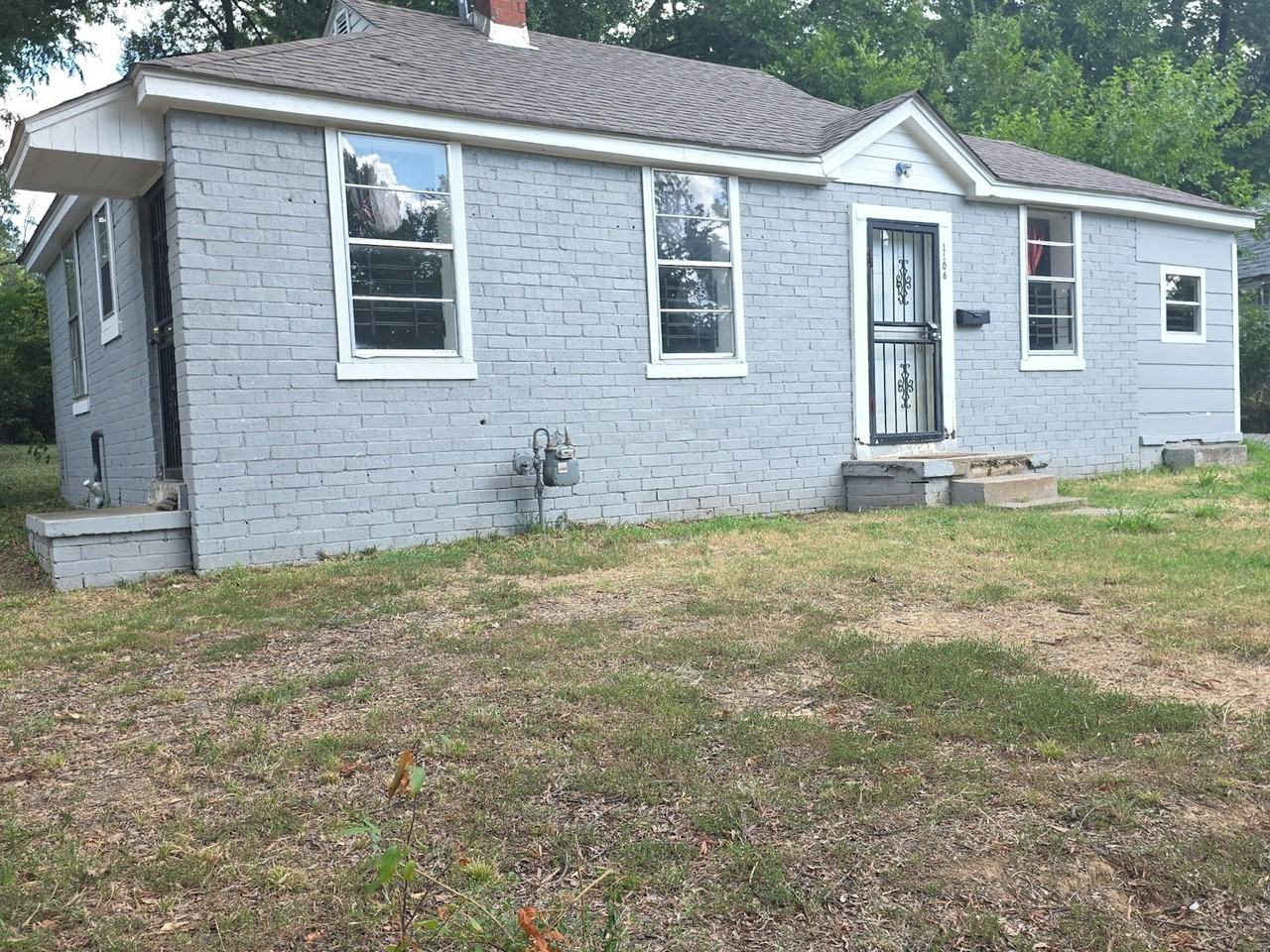 1106 Parkland Rd - Photo 2 of 9
