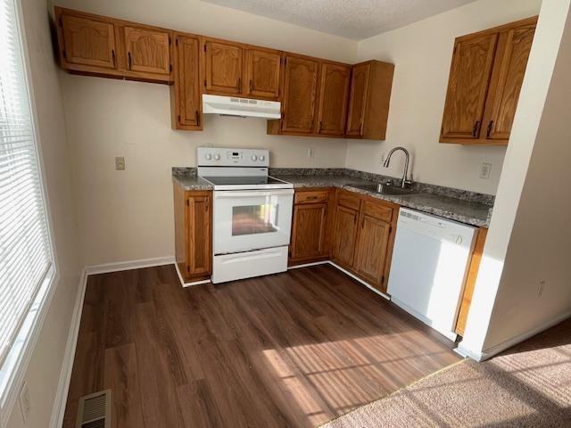 146 Stewart St - Photo 3 of 8