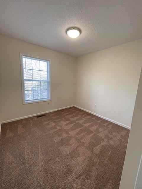 146 Stewart St - Photo 6 of 8