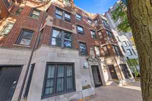 featured image of 3727 N Pine Grove Ave #102
