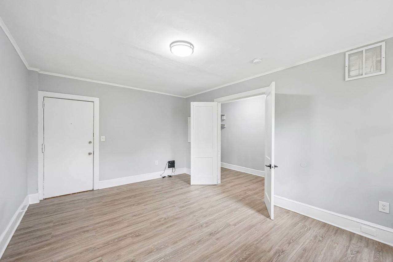 Lennox Apartments - Photo 6 of 29