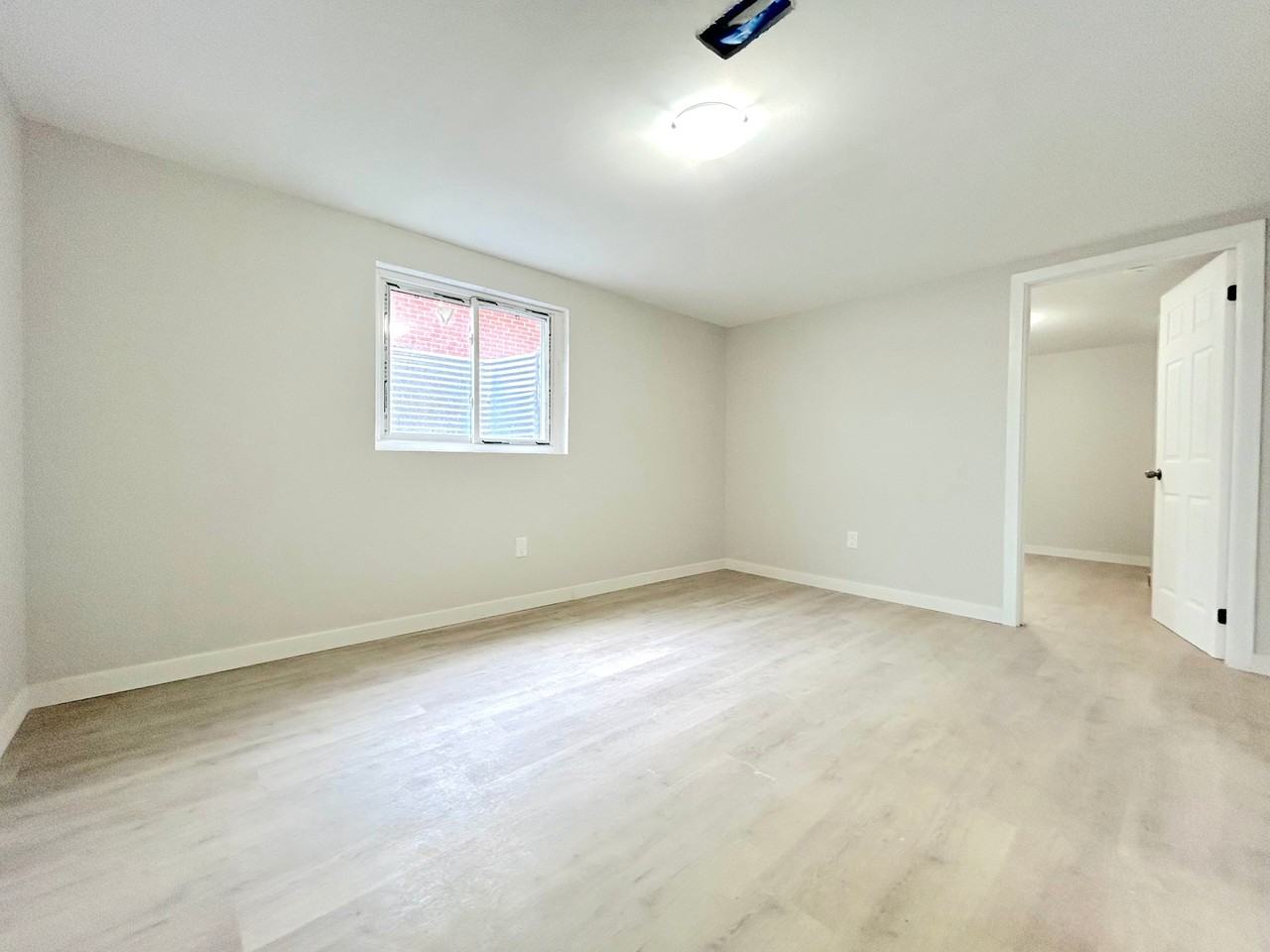 172 Glendale Avenue - Photo 7 of 50