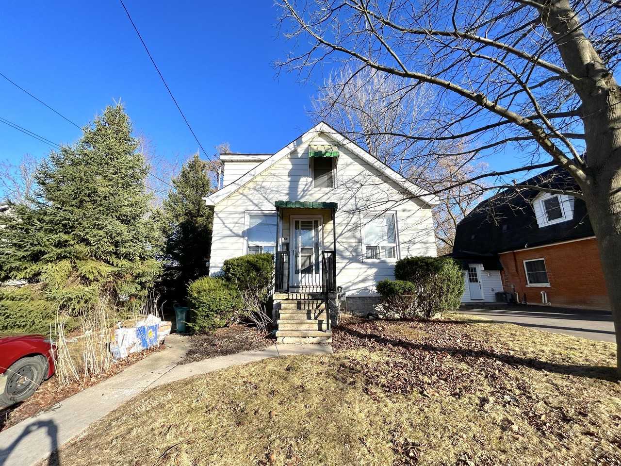 65 Hillview Street - Photo 7 of 13