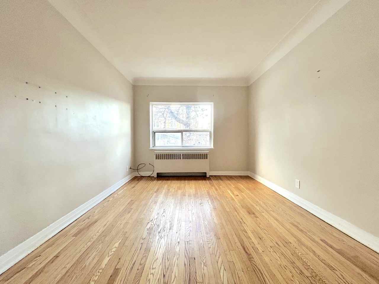 17 Gage Avenue South - Photo 4 of 36
