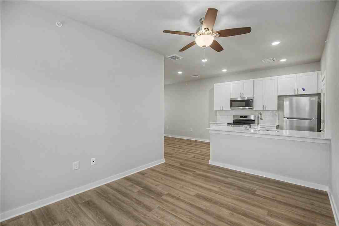 S 29th St - Photo 4 of 19