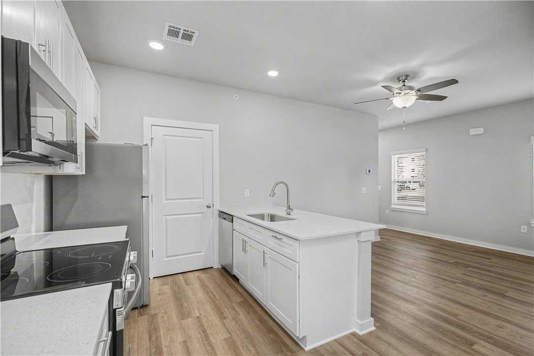 S 29th St - Photo 7 of 19