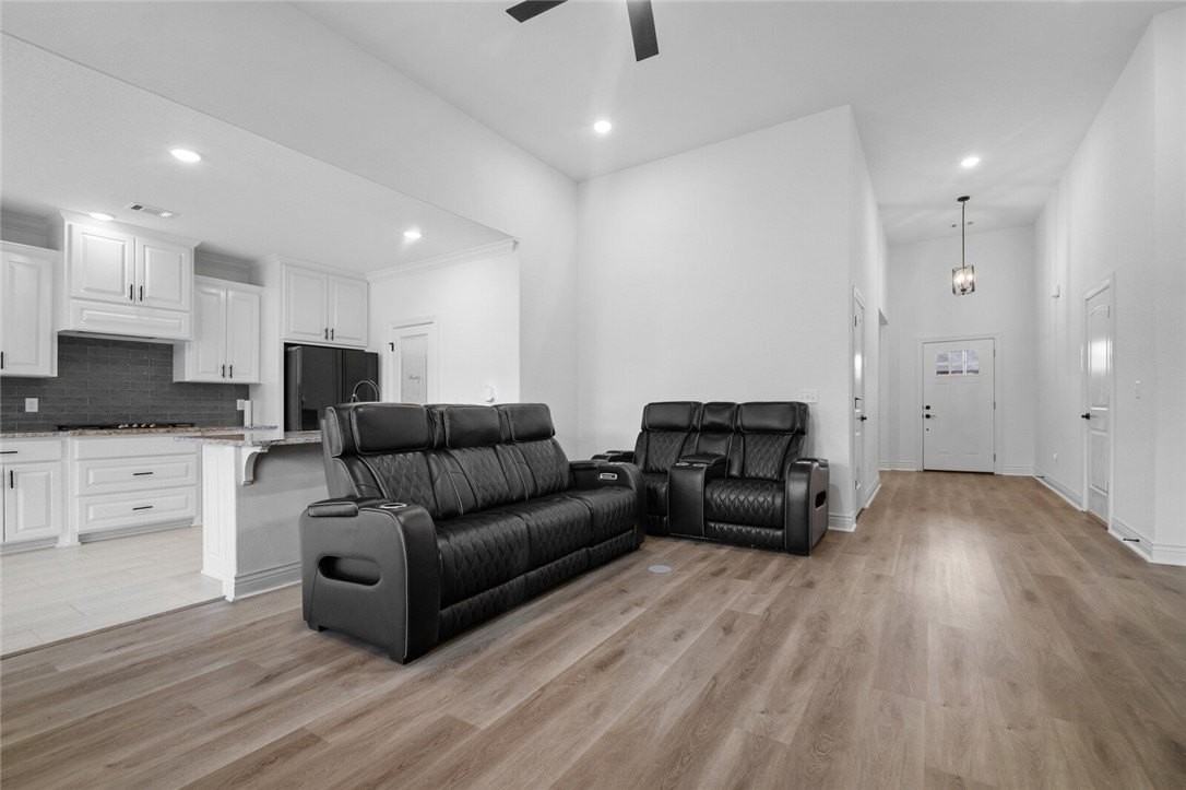 7105 Sw High Meadow Blvd - Photo 6 of 26