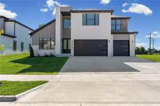4427 S 88th St - Photo 1 of 1
