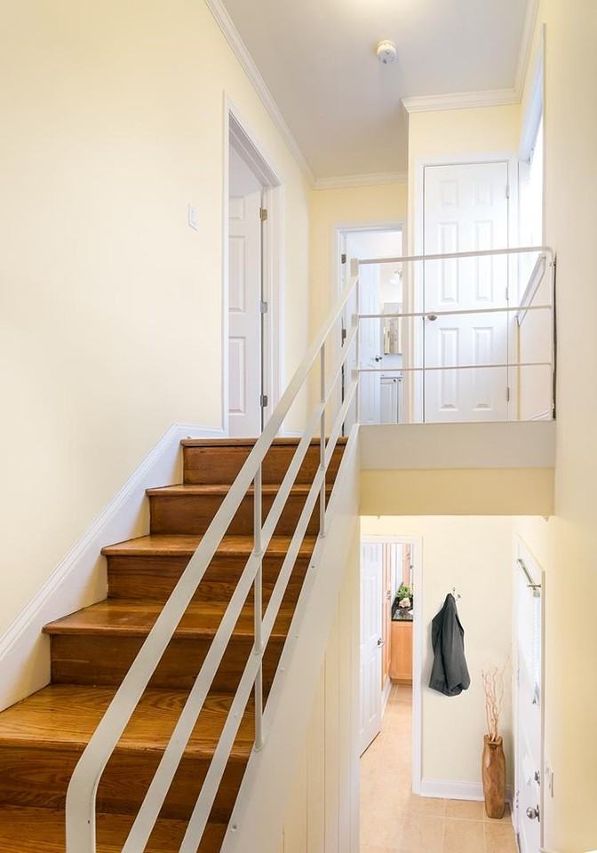 172 Gerry Rd - Photo 6 of 7