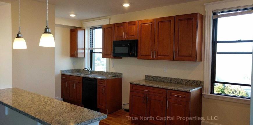 389 Broadway - Photo 3 of 10