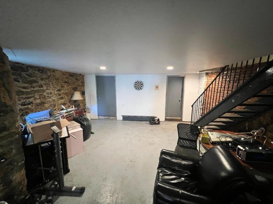 2499 Belmont Ave - Photo 3 of 8