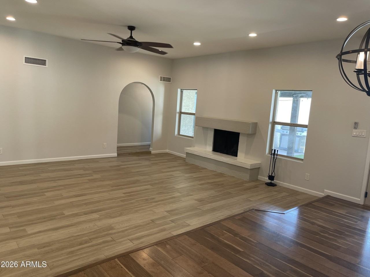 12847 N 40th Way - Photo 4 of 7