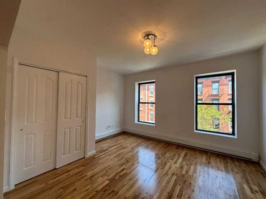 224 Sackett St - Photo 2 of 9