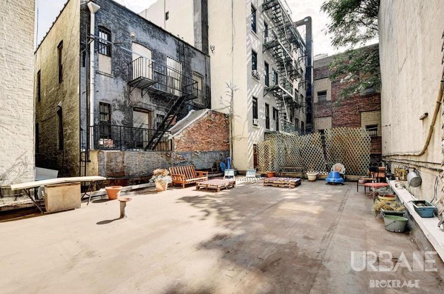 247 Grand St - Photo 2 of 8
