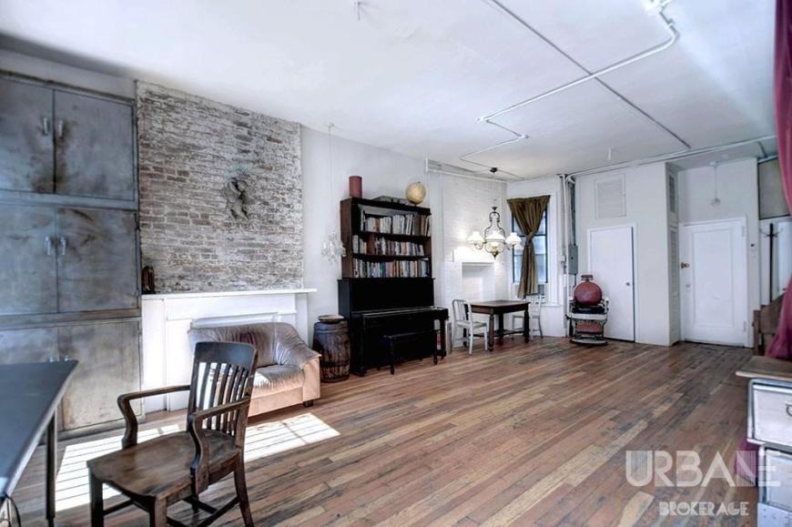 247 Grand St - Photo 3 of 8