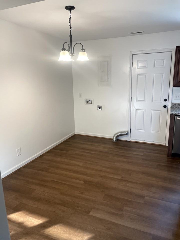 420 Wedgewood Ave #420 - Photo 2 of 10