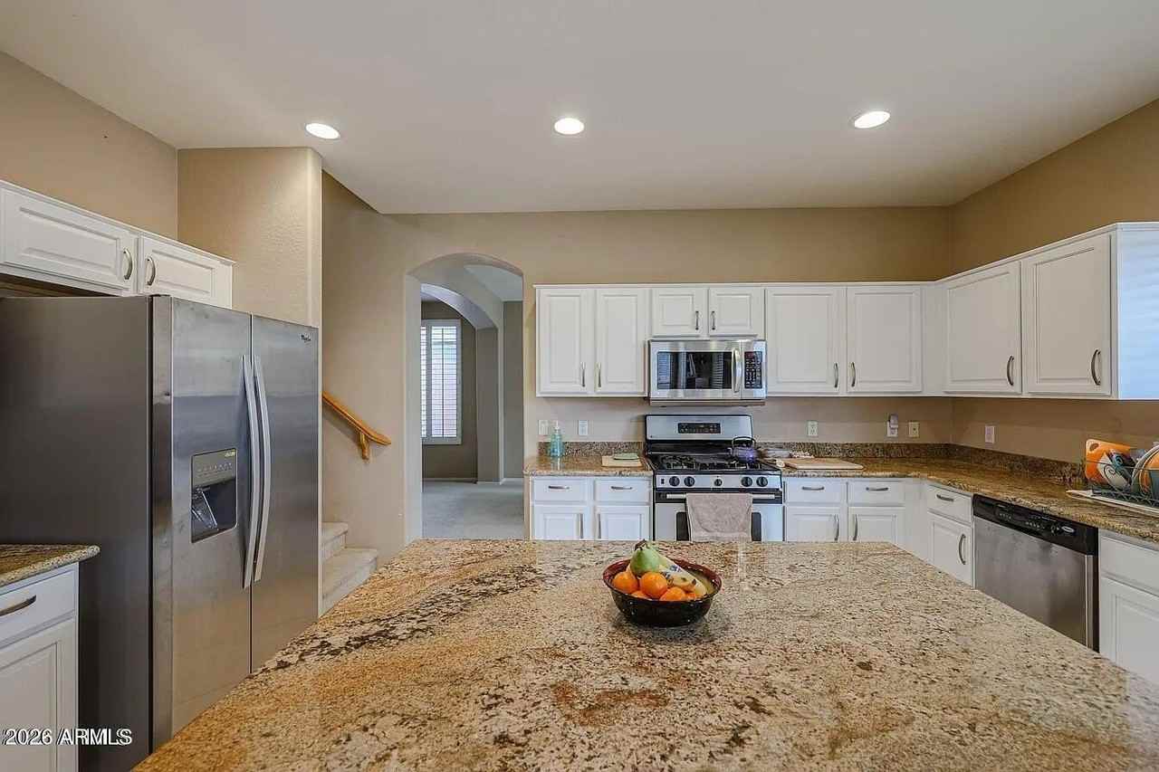 5929 W Blue Sky Dr - Photo 4 of 40