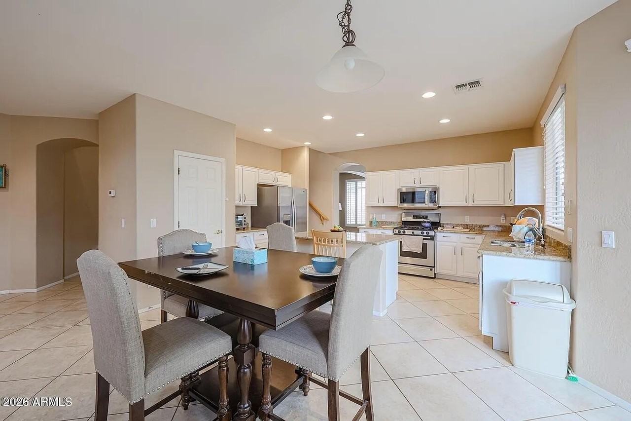 5929 W Blue Sky Dr - Photo 5 of 40