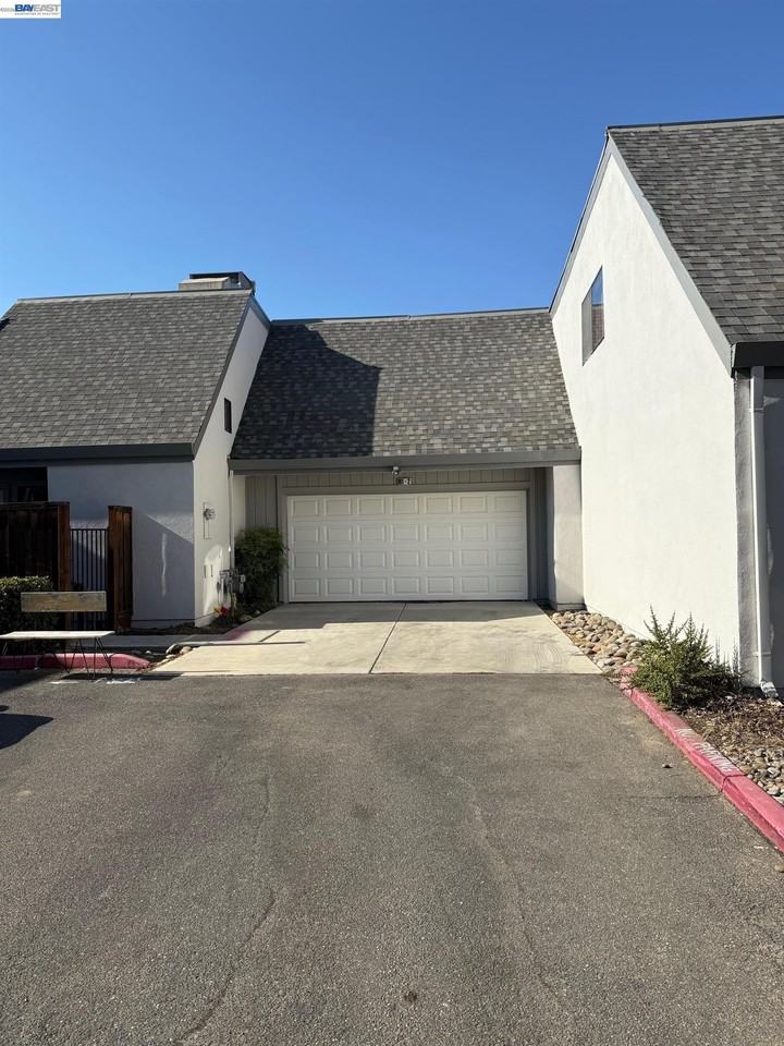 101 Portola Way #2