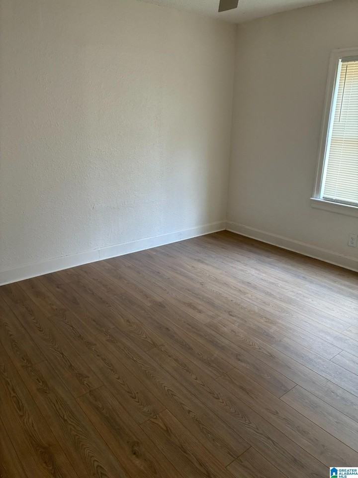 1148 24th Ave N - Photo 6 of 18