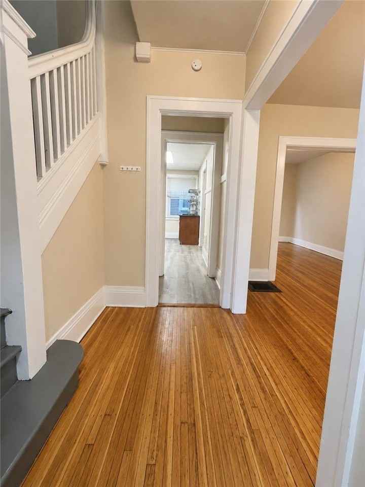 1176 Monroe Ave - Photo 4 of 25